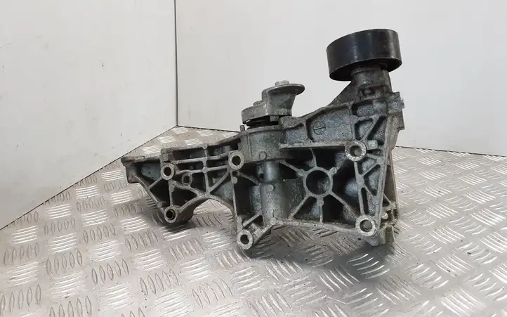 Audi A4 S4 B7 8E 8H (2004 - 2009) 03G903143D Кронштейн генератора — фото 4
