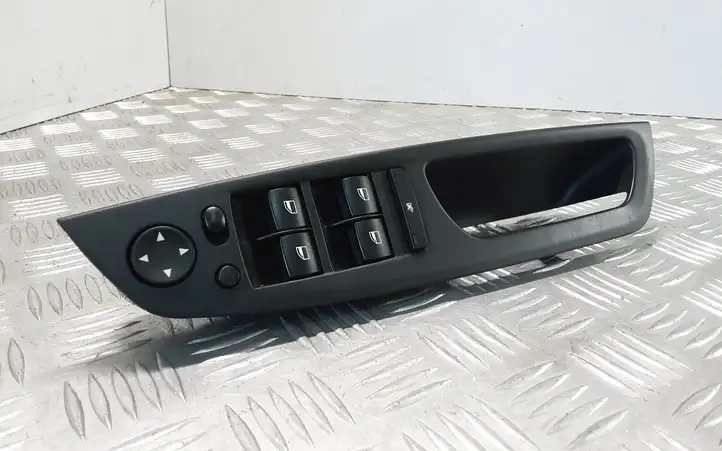 BMW X5 E70 (2006 - 2013) 9218044 Кнопка стеклоподъемников — фото 3