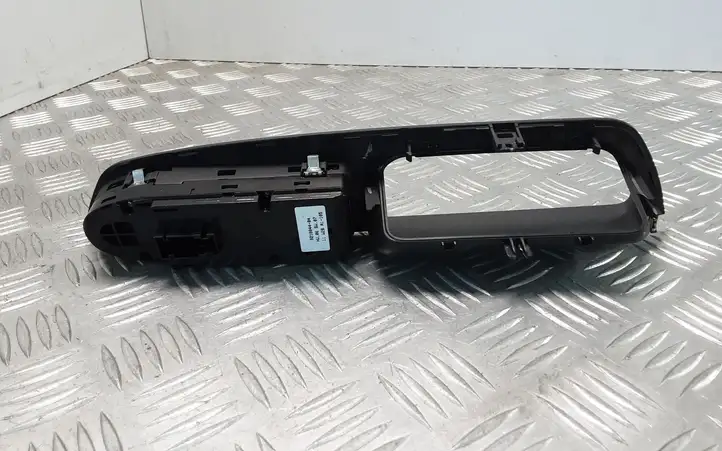 BMW X5 E70 (2006 - 2013) 9218044 Кнопка стеклоподъемников — фото 4