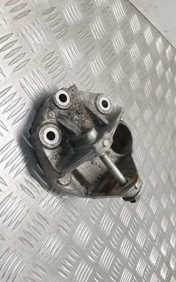 Citroen C5 (2008 - 2017) 9647646380C Кронштейн двигателя — фото 2