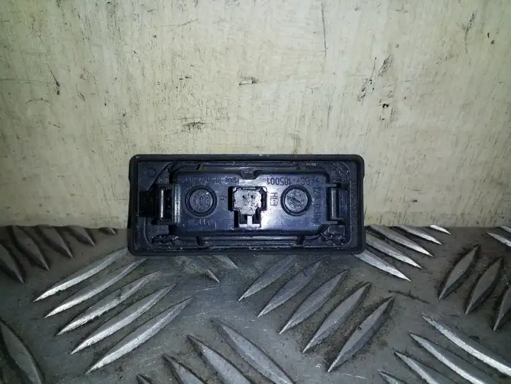Volkswagen PASSAT B7 (2011 - 2014) 3AF943021A Подсветка номера — фото 4