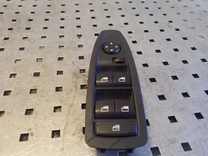 BMW 3 F30 F35 F31 (2012 - 2018) 9208110 Блок кнопок стеклоподъемников — фото 1