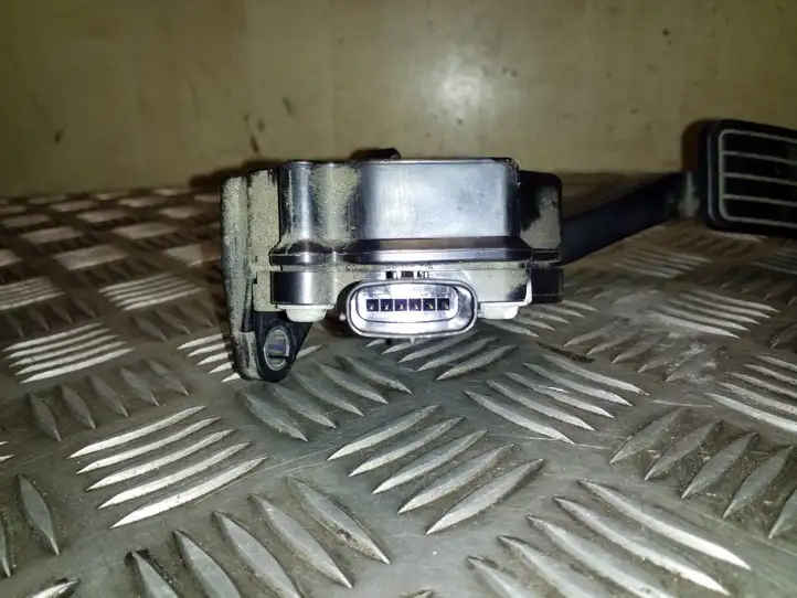 Subaru Outback (2009 - 2014) 36010AG140 Педаль акселератора — фото 4