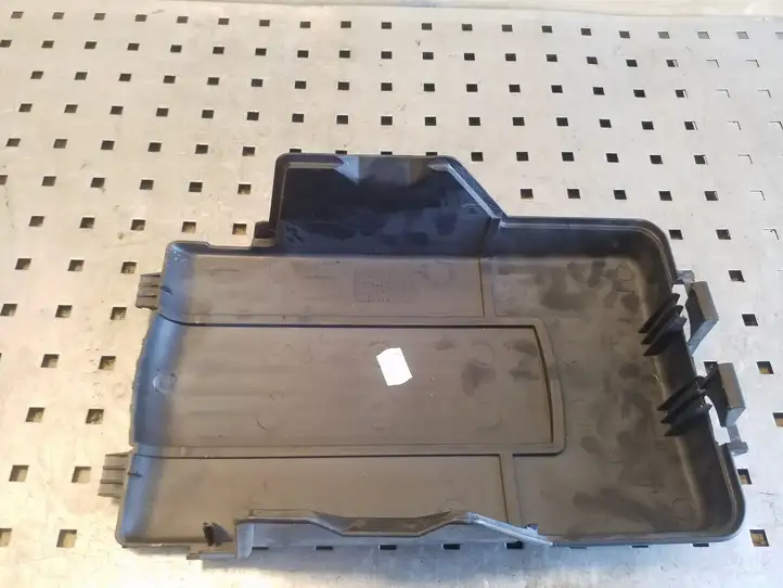 Seat Altea XL (2004 - 2015) 3C0915443A Крышка ящика аккумулятора — фото 3