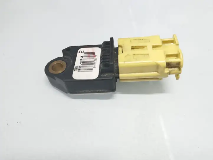 Toyota Yaris Verso (1999 - 2005) 898310H010 Датчик удара SRS — фото 1