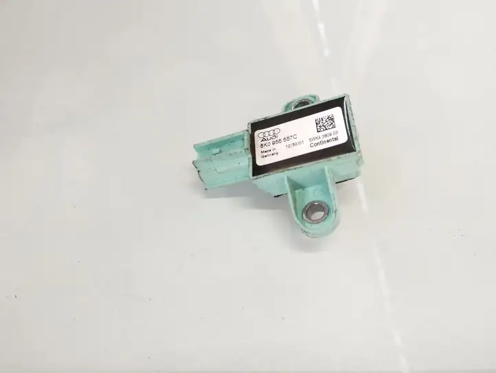 Audi A4 S4 B8 8K (2011 - 2015) 8K0955557C Датчик удара SRS — фото 1