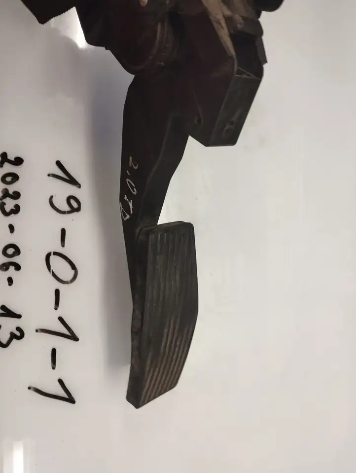 Opel Astra G (1998 - 2004) 0281002278 Педаль акселератора — фото 7
