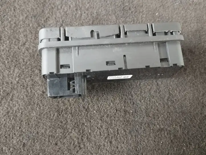 Opel Vectra C (2002 - 2005) 09185952 Блок кнопок стеклоподъемников — фото 3