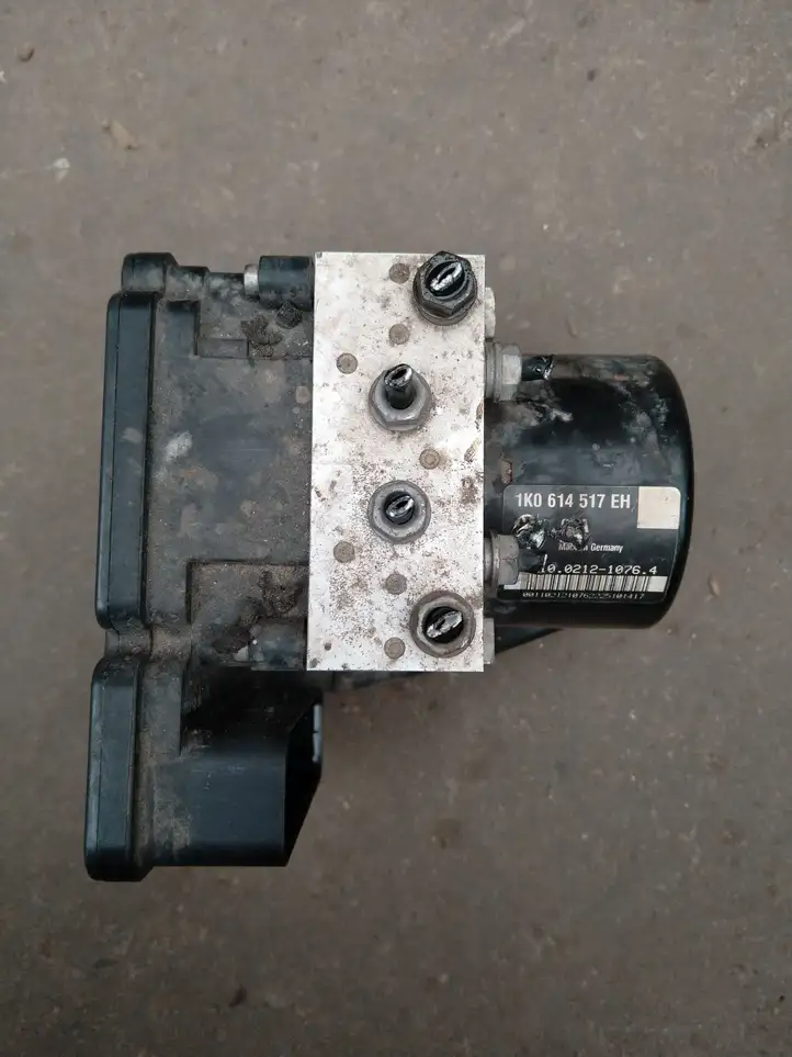 Skoda Yeti (5L) (2013 - 2018) ABS блок — фото 1