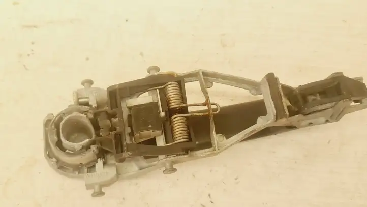 Skoda Praktik 5J8 (2007 - 2014) 1K0837886A Наружная ручка двери — фото 3