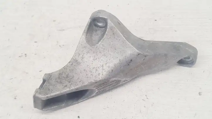 Seat Exeo (3R) (2008 - 2013) 8E0199307S Кронштейн двигателя — фото 3