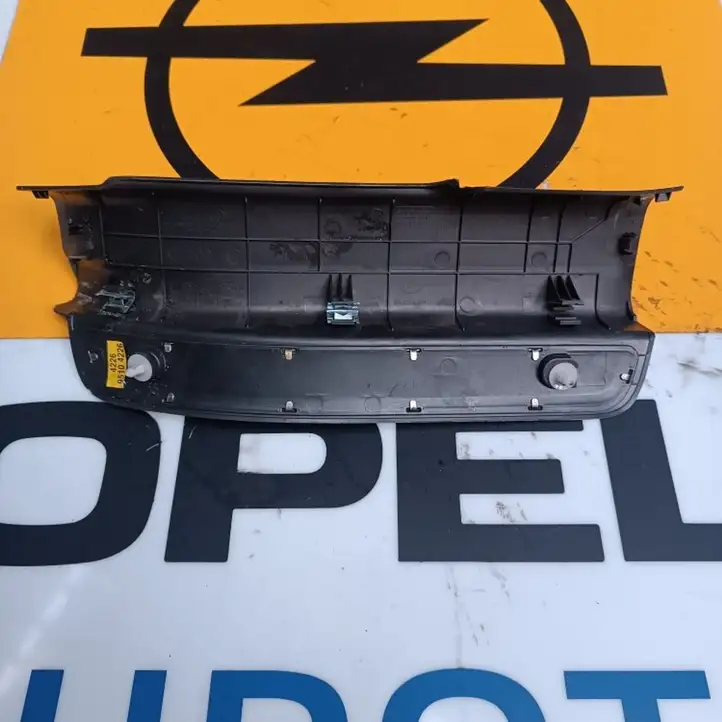 Opel Antara (2011 - 2017) 96630473 Внутренняя отделка переднего порога — фото 3