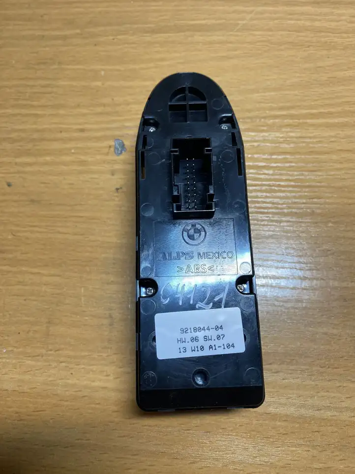 BMW X6 E71 (2008 - 2014) 921804404 Кнопка стеклоподъемников — фото 2