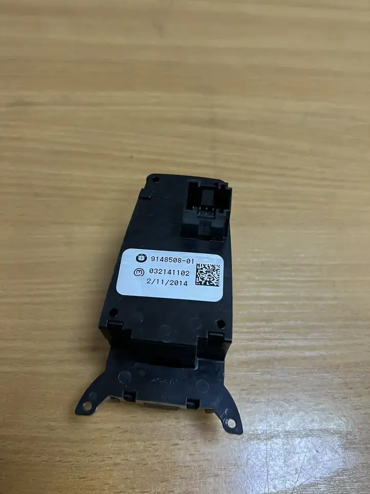 BMW X5 E70 (2006 - 2013) 914850801 Кнопка ручного тормоза — фото 4
