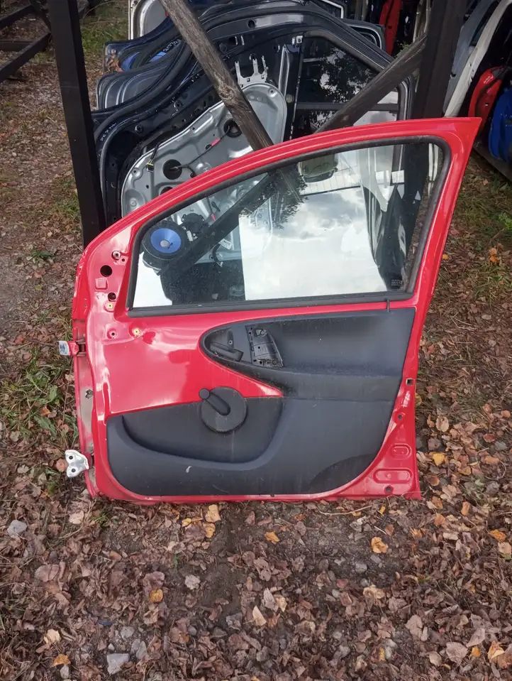 Toyota Aygo AB10 (2008 - 2012) Дверь — фото 2