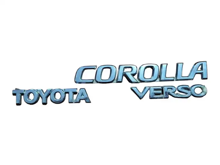Toyota Corolla Verso AR10 (2004 - 2009) Эмблема производителя — фото 1