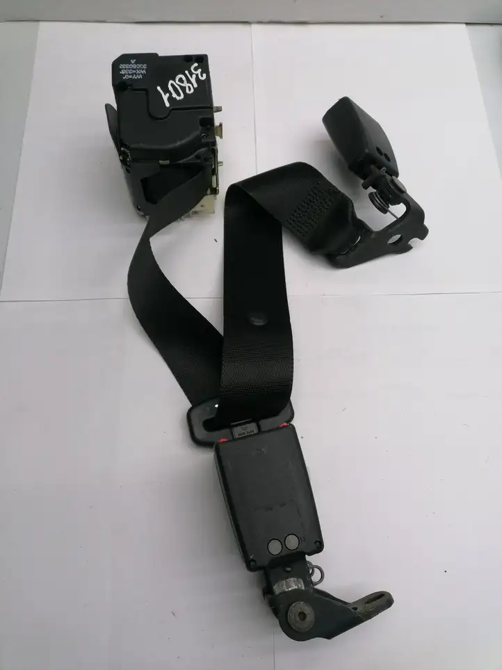 Ford Focus (2005 - 2008) 4M51A611B68BE Центральный ремень безопасности — фото 4