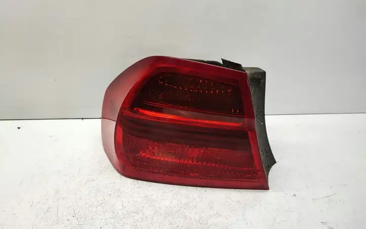 BMW 3 E90 E91 (2005 - 2012) 6937457 Задний фонарь в кузове — фото 1