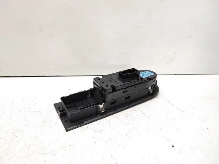 BMW 3 E92 E93 (2005 - 2014) 9217353 Кнопка стеклоподъемников — фото 2