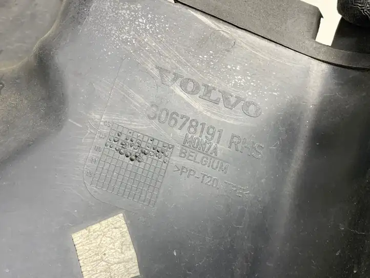 Volvo V70 (2007 - 2013) 30678191 Дефлектор воздуха — фото 2