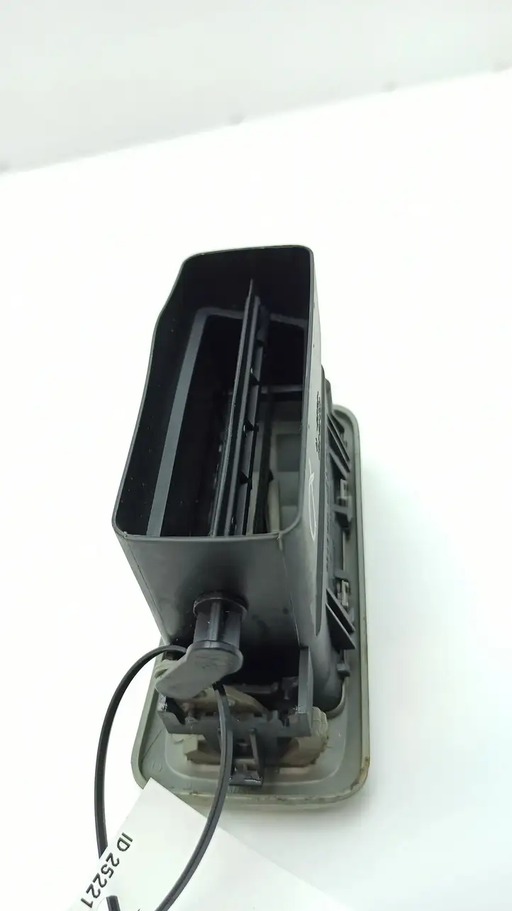 Nissan Primastar (2001 - 2014) R6136S150 Боковой воздушный дефлектор — фото 2