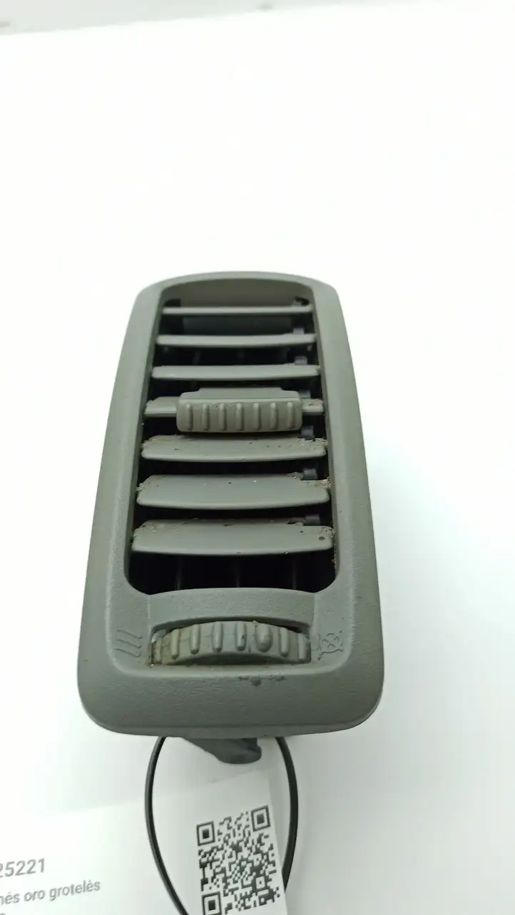Nissan Primastar (2001 - 2014) R6136S150 Боковой воздушный дефлектор — фото 3