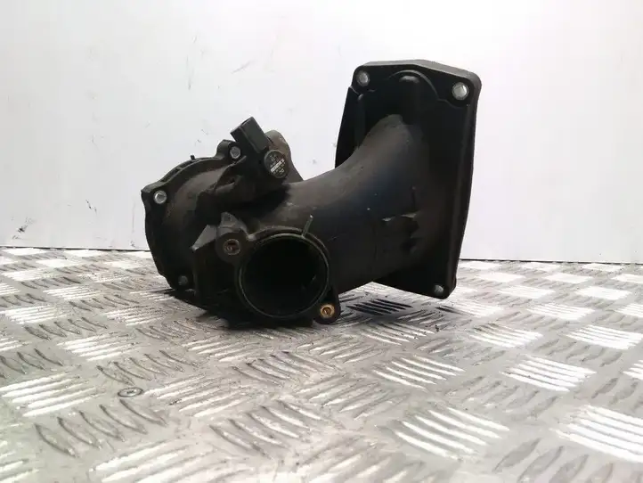 Mercedes-Benz Vito Viano W639 (2010 - 2015) A6510900028 Детали воздухозаборника — фото 4
