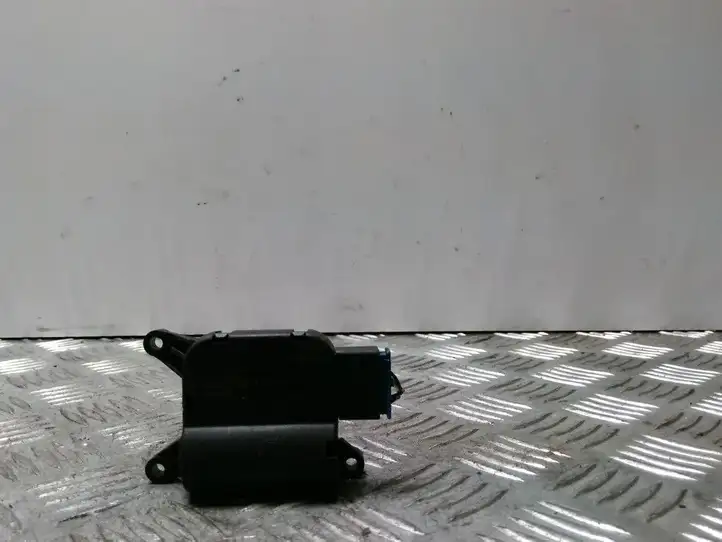 Audi A3/S3 8P (2004 - 2008) 0132801339 Двигатель задвижки потока воздуха — фото 2