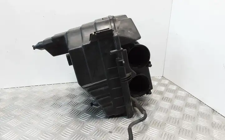 Land Rover Range Rover Sport L494 (2009 - 2013) 4619685916 Корпус воздушного фильтра — фото 2