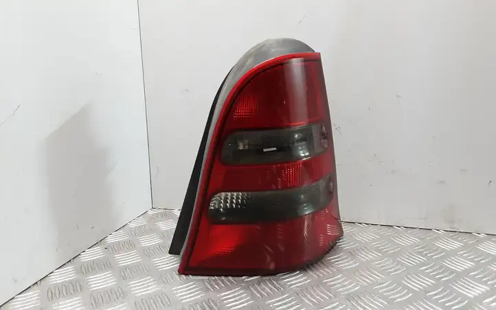 Mercedes-Benz A W168 (1997 - 2004) 1688203064R Задний фонарь в кузове — фото 1