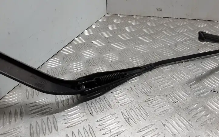 BMW 1 E82 E88 (2007 - 2014) 61617169973 Рычаг стеклоочистителя — фото 4