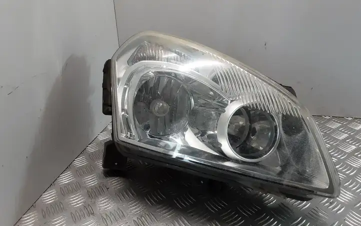 Nissan Qashqai (2006 - 2010) 26010JD01A Передняя фара — фото 1
