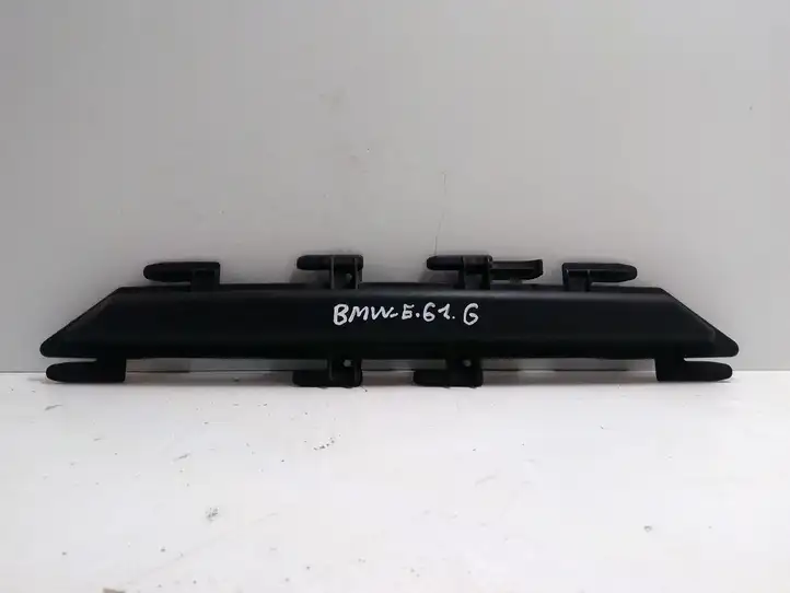 BMW 5 E60 E61 (2004 - 2010) 6935870 Крышка микрофильтра воздуха — фото 1
