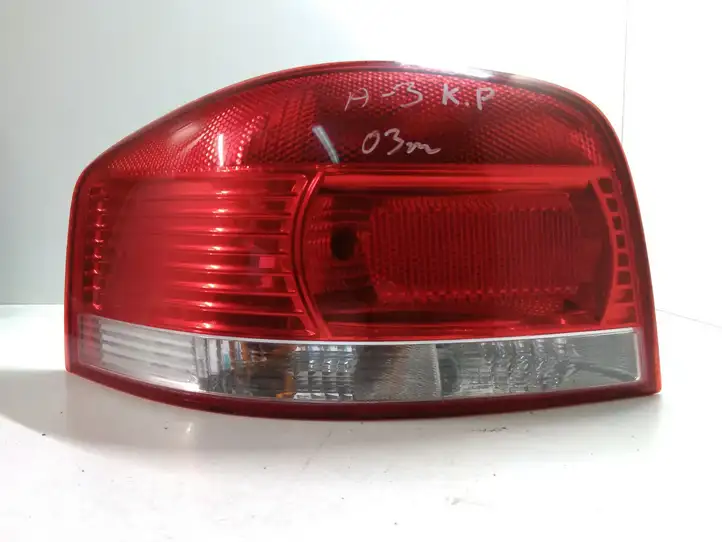 Audi A3/S3 8P (2004 - 2008) 8P0945095A Задний фонарь в кузове — фото 1