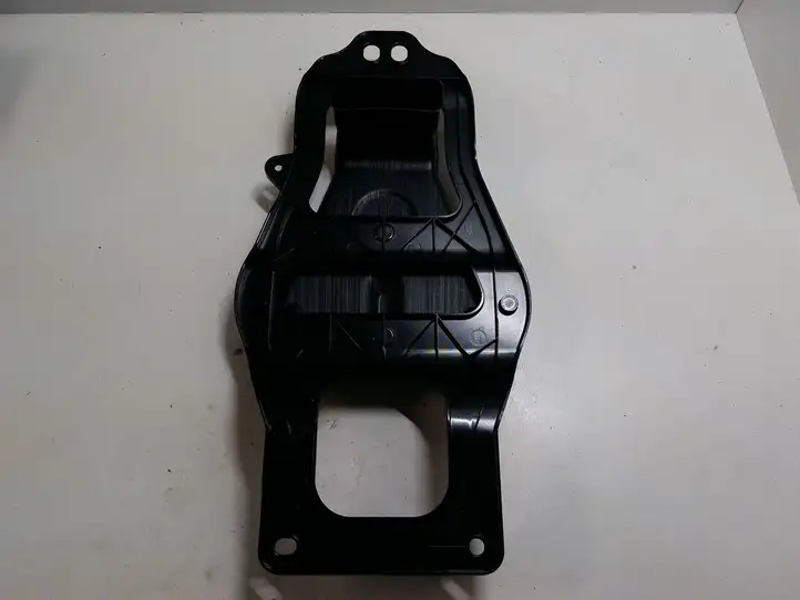 Land Rover Discovery Sport (2014 - 2019) BJ32113B12BB Воздуховоды системы отопления/климатики — фото 3