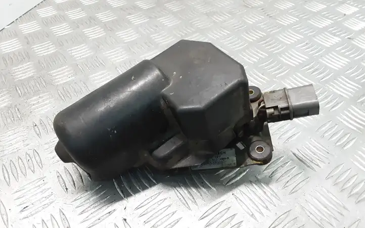 Nissan Terrano (1992 - 2006) 288100F00 Двигатель стеклоочистителей — фото 1