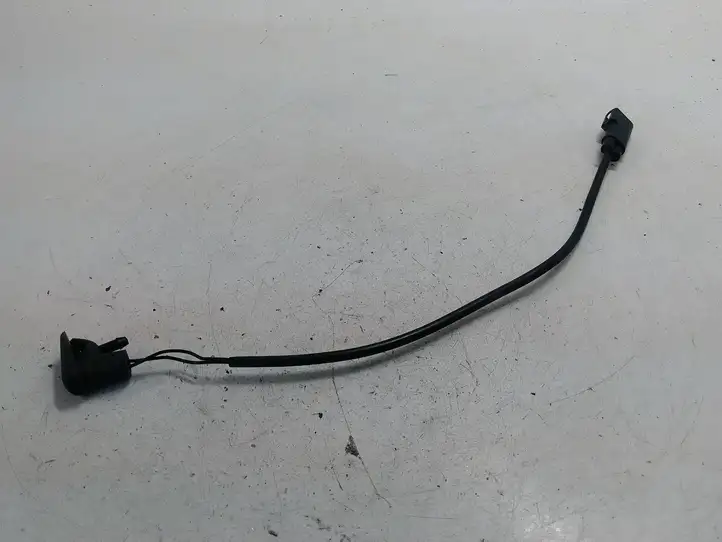 Ford Mondeo Mk III (2000 - 2007) 2S7117666BB Форсунка омывателя лобового стекла — фото 1