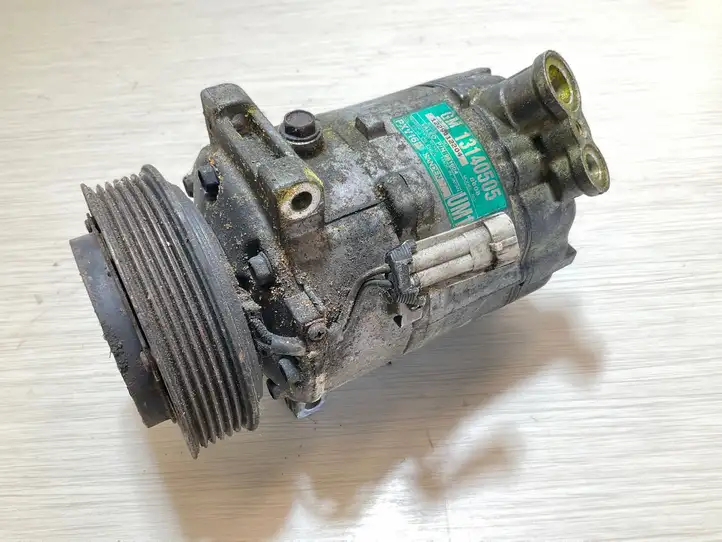 Opel Zafira A (1999 - 2003) 13140505 Компрессор (насос) кондиционера воздуха — фото 1