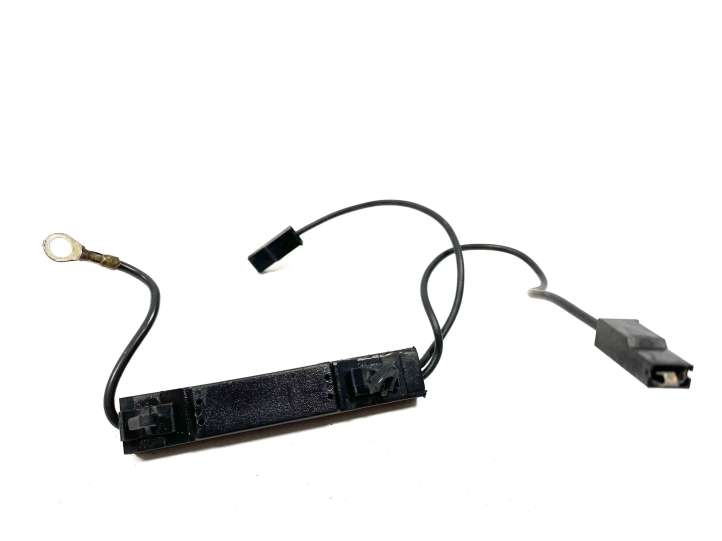 A2038209489 Mercedes-Benz C W203 Antenos stiprintuvas