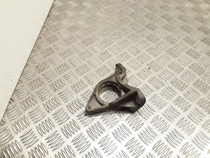 Nissan Tiida C11 (2004 - 2011)   Кронштейн подвесного подшипника полуоси