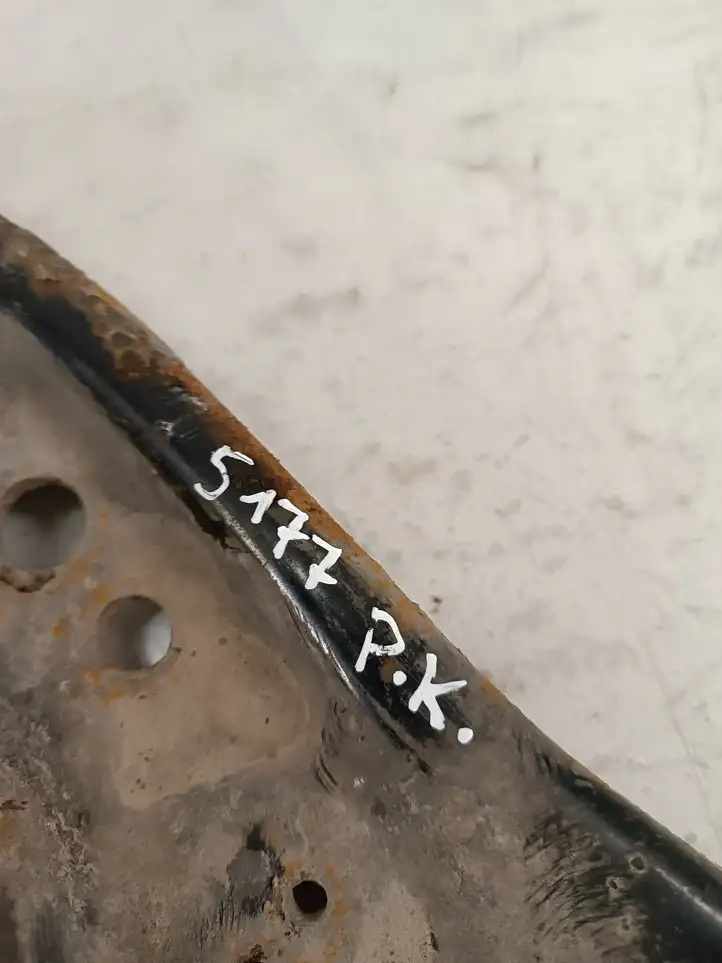 Volkswagen PASSAT B7    Вилы