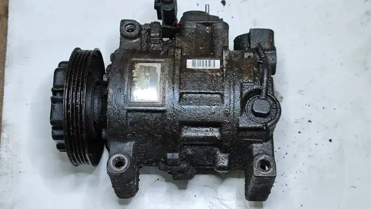 Audi A4 S4 B6 8E 8H (2000 - 2006) 8E0260805C Компрессор (насос) кондиционера воздуха — фото 1