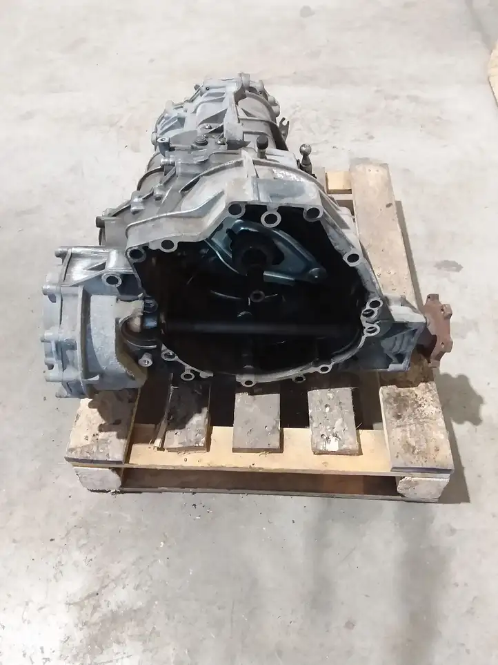 Audi A4 S4 B8 8K (2007 - 2011) LLS Механическая коробка передач, 6 передач — фото 2