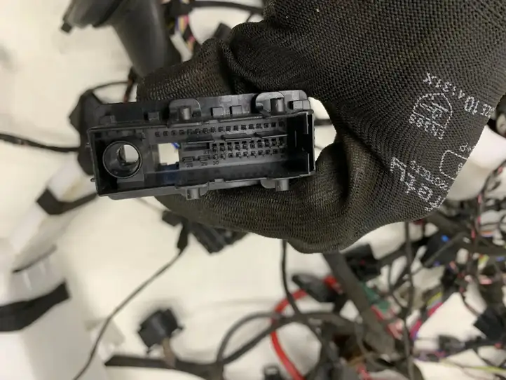 BMW X5 F15   CJ22441606864 Проводка панели