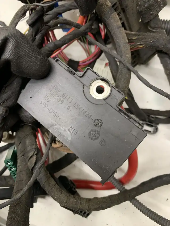 BMW X5 F15   CJ22441606864 Проводка панели