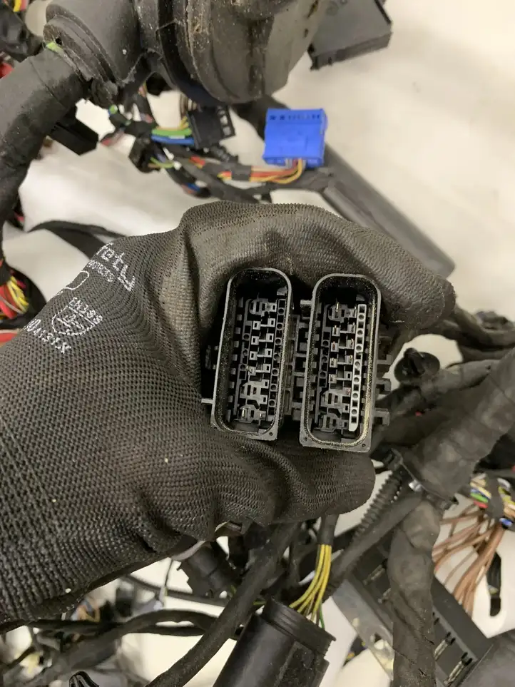 BMW X5 F15   CJ22441606864 Проводка панели