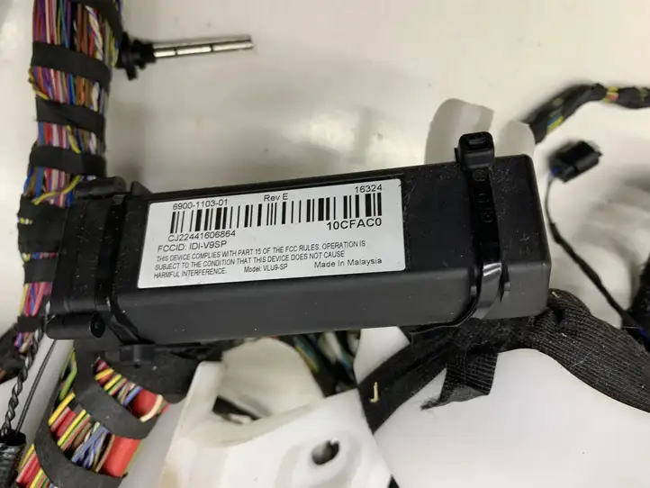 BMW X5 F15   CJ22441606864 Проводка панели