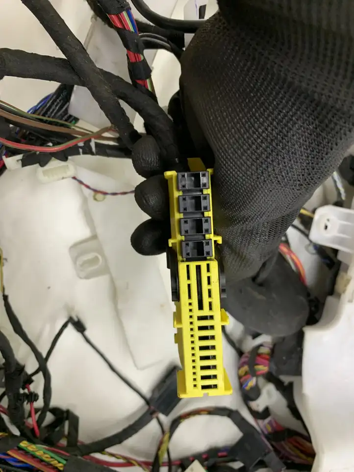 BMW X5 F15   CJ22441606864 Проводка панели