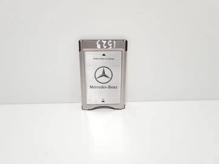 Mercedes-Benz C W204 (2007 - 2014) Прочие детали салона — фото 5
