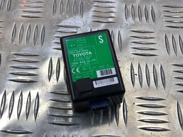 Toyota Auris 150 (2006 - 2012)  8974002010 Блок управления дверью